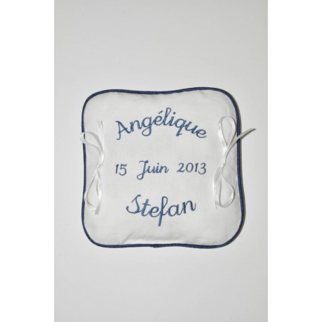 Porte-alliances coussin de mariage personnalisé brodé 3