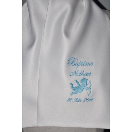 écharpe de baptême bébé ange personnalisée brodée bleu ciel