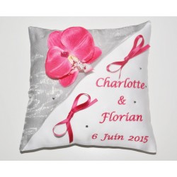 Porte-alliances coussin de mariage personnalisé brodé strass avec orchidée rose